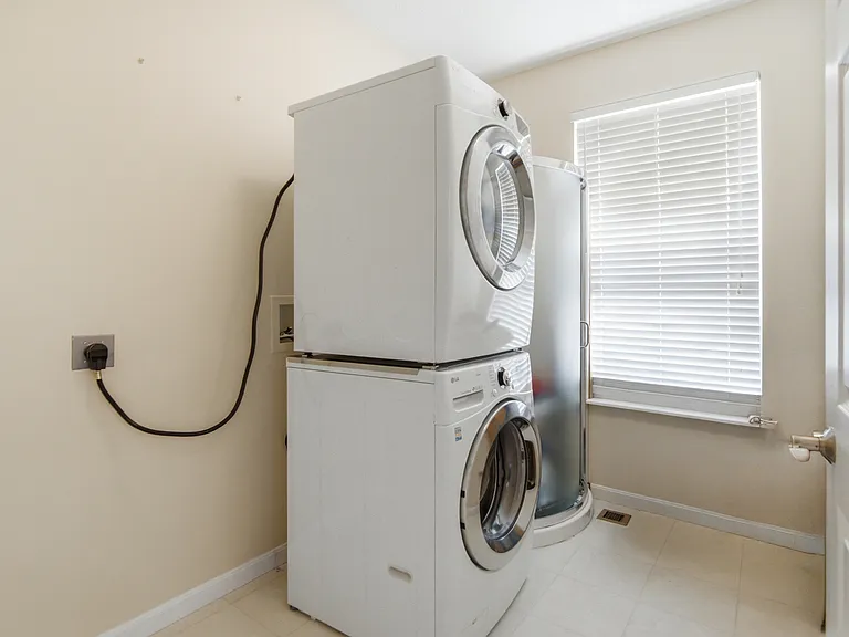 4431 Spring Field Ln — Photo 69