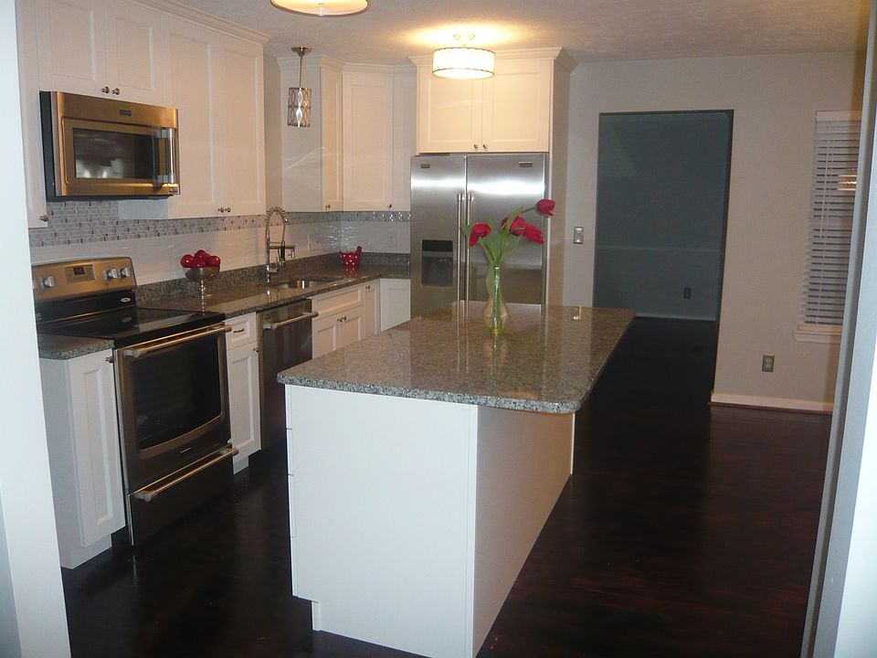 1st image of 70 Saint Roberts Dr