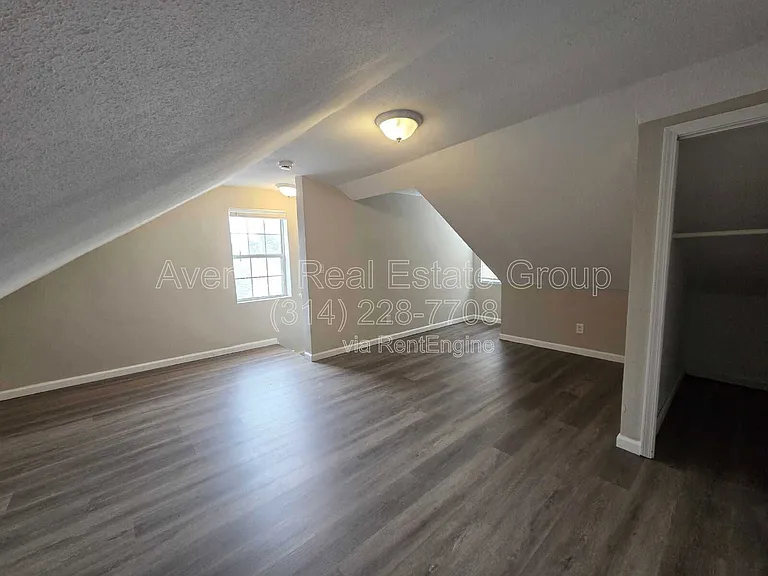 1131 N Florissant Rd — Photo 5