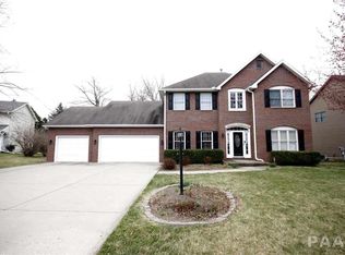 5008 W Ancient Oak Dr, Peoria, IL 61615