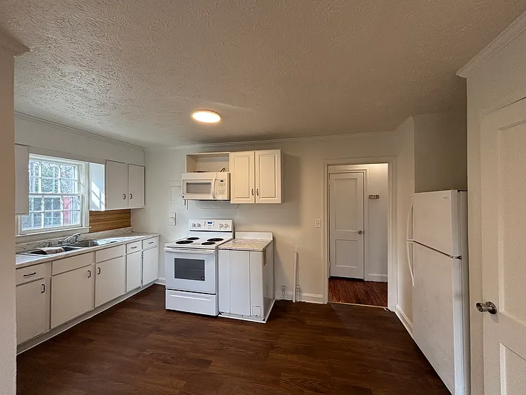 Full Kitchen View