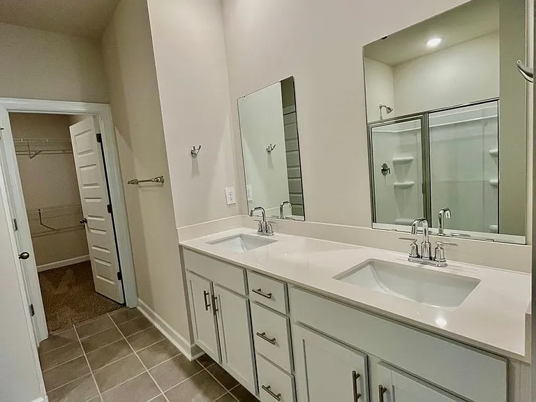 503 Yellowstone Trl — Photo 12