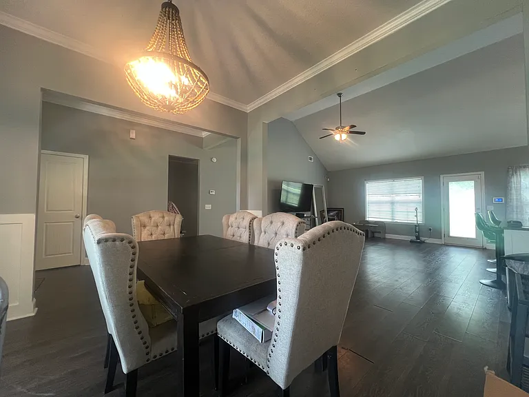 203 Tannery Ln — Photo 5