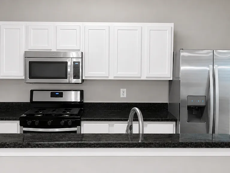 655 Kenridge Dr — Photo 9