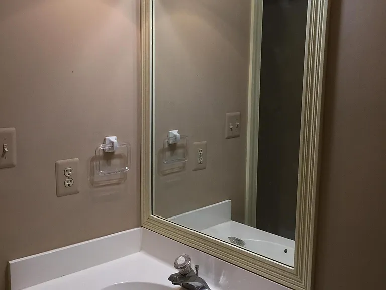 Bathroom sink