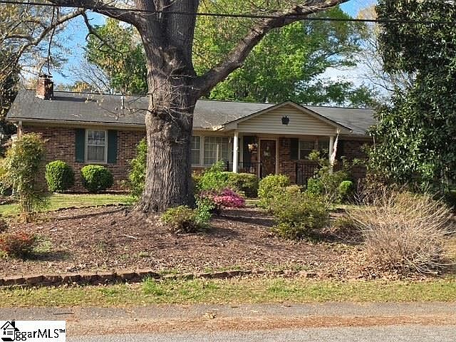 1st image of 9 Woodleigh Dr