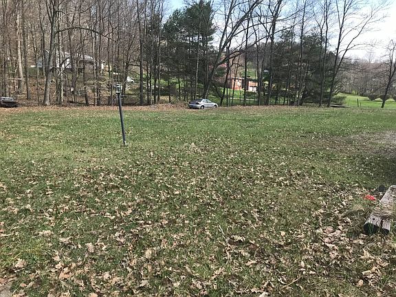 3rd image of 4243 Victory Ave