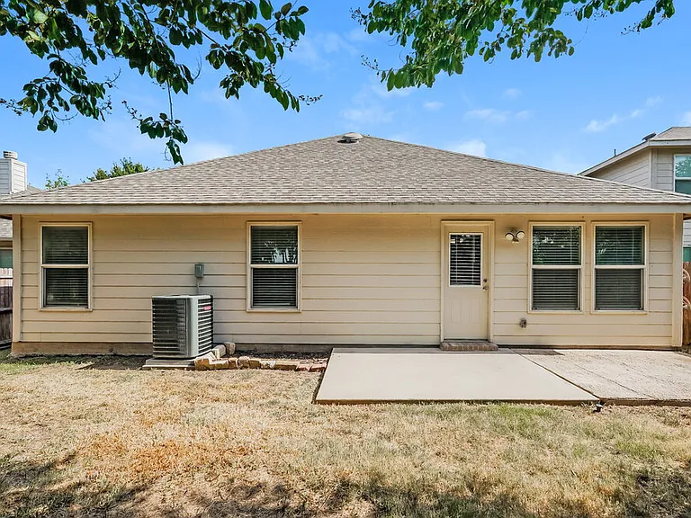 4549 Lacebark Ln — Photo 15