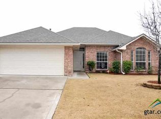 208 Cass Cir, Flint, TX 75762