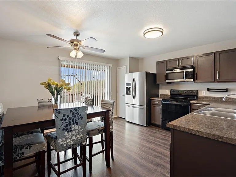 12201 Sky Harbor Dr — Photo 10