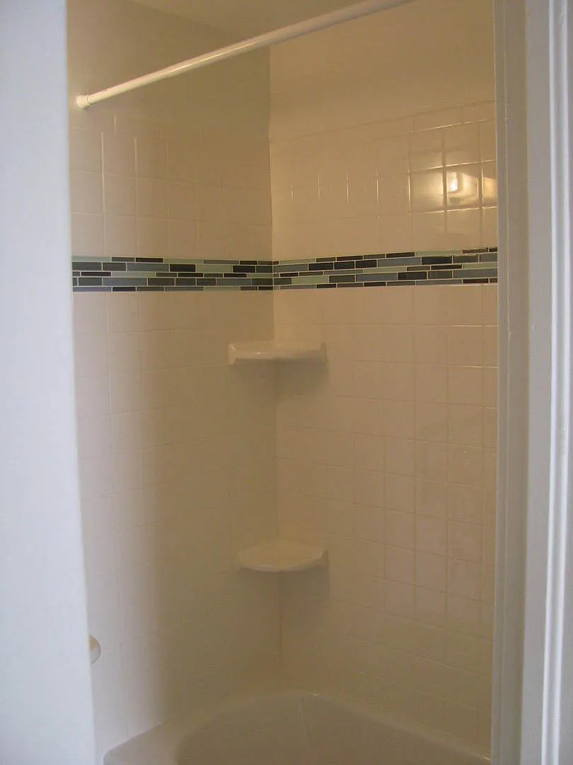 PaulOq (6Plex) — Photo 2