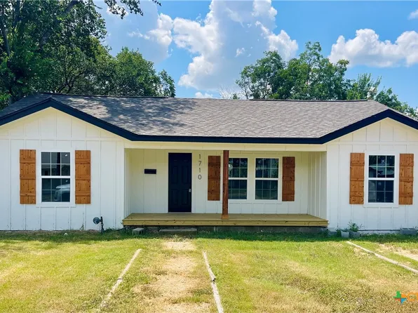 1710 Saunders St, Gatesville, TX 76528