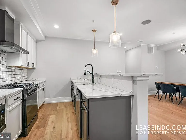 1317 Randolph St NW #1 — Photo 5