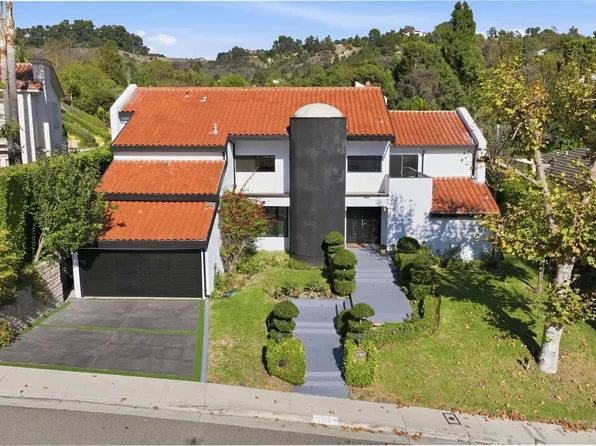 2846 Royston Pl, Beverly Hills, CA 90210