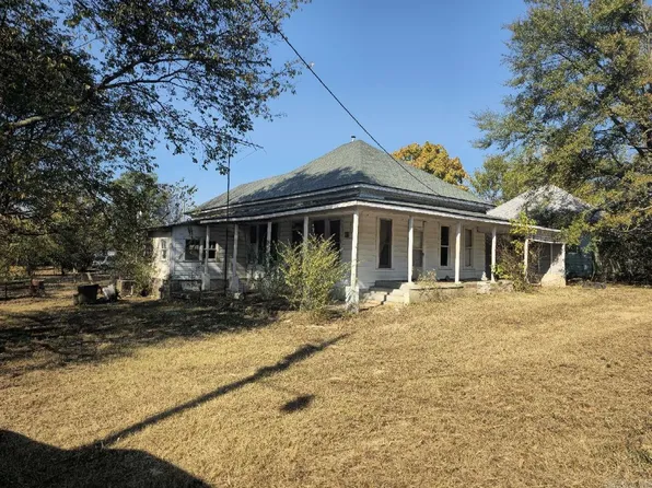 316 W 7th St, Plainview, AR 72857