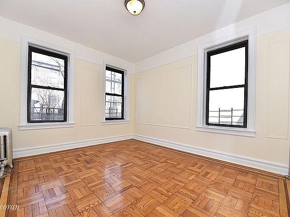 3rd image of 3150 33rd St APT 3A
