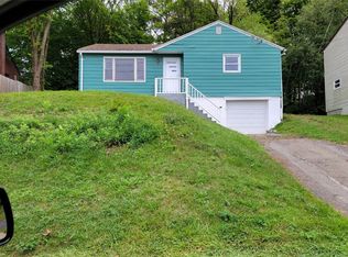 208 Hooper Rd, Endicott, NY 13760