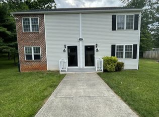 692 Leesville Rd #B, Lynchburg, VA 24502