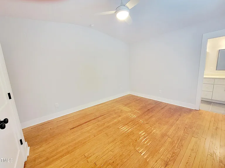 805 Coleman St — Photo 16