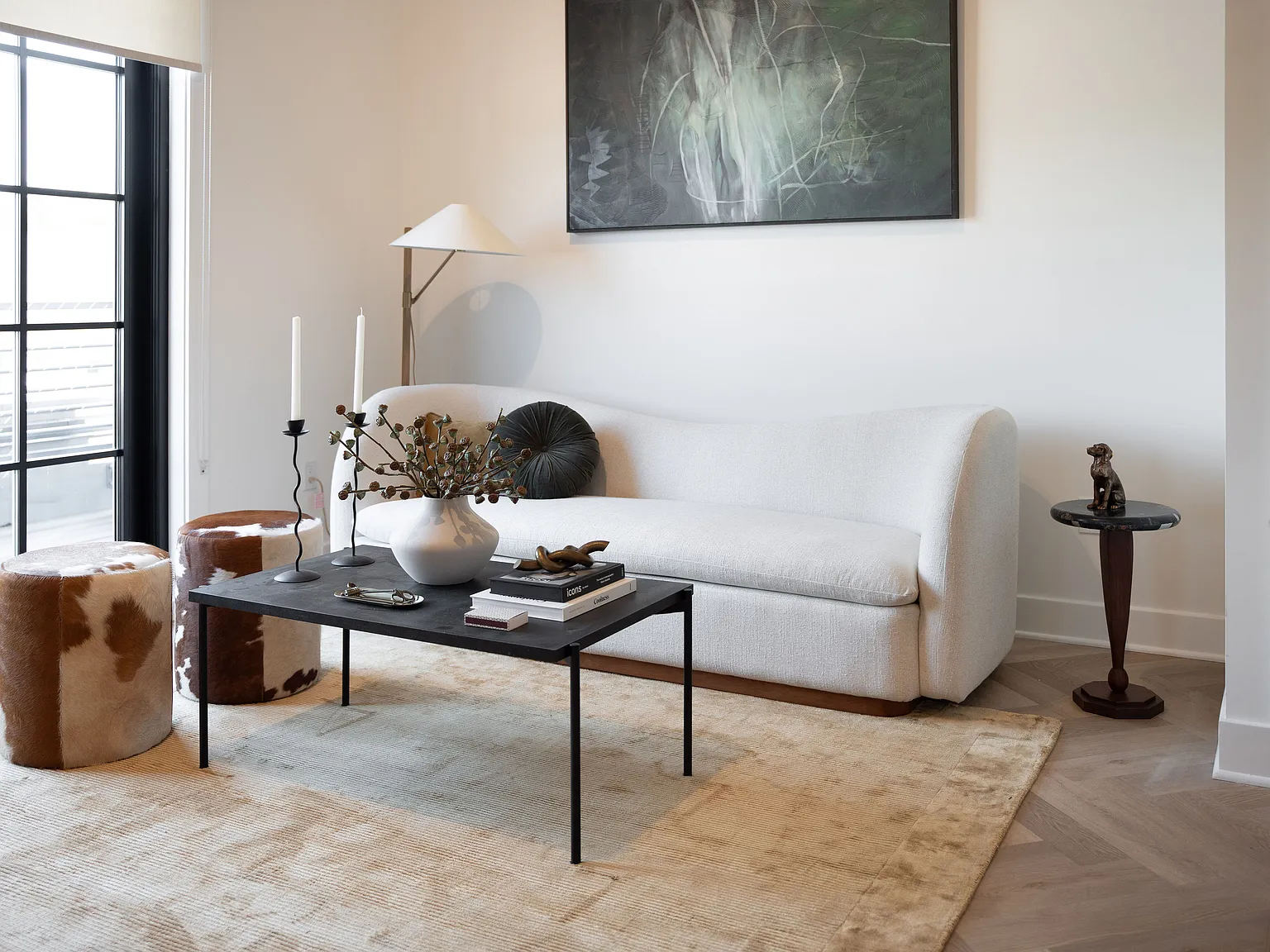 2 bed, 968 sqft, $5,850 — Photo 1