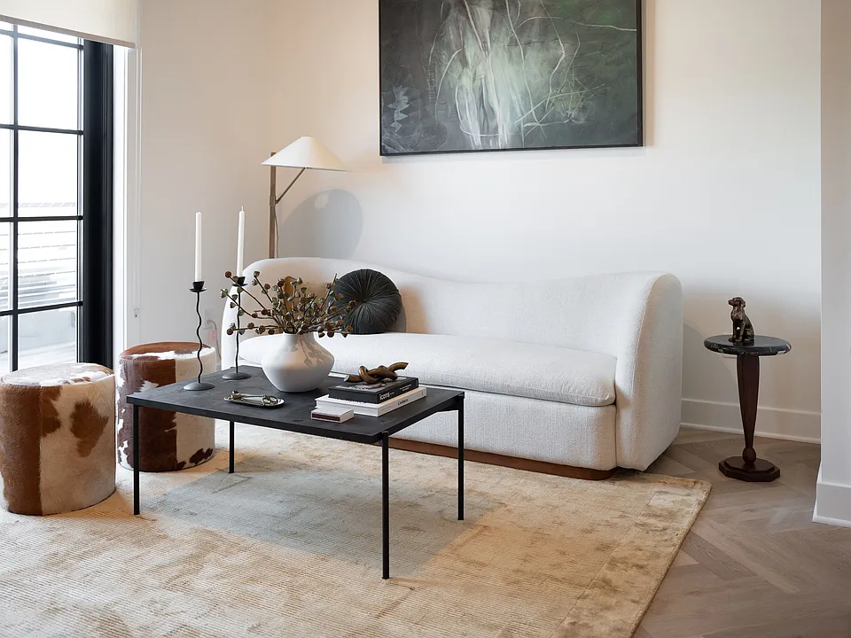 100 E Putnam Ave #208