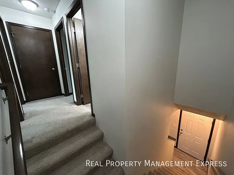2214 S Ronsiek Ave — Photo 9