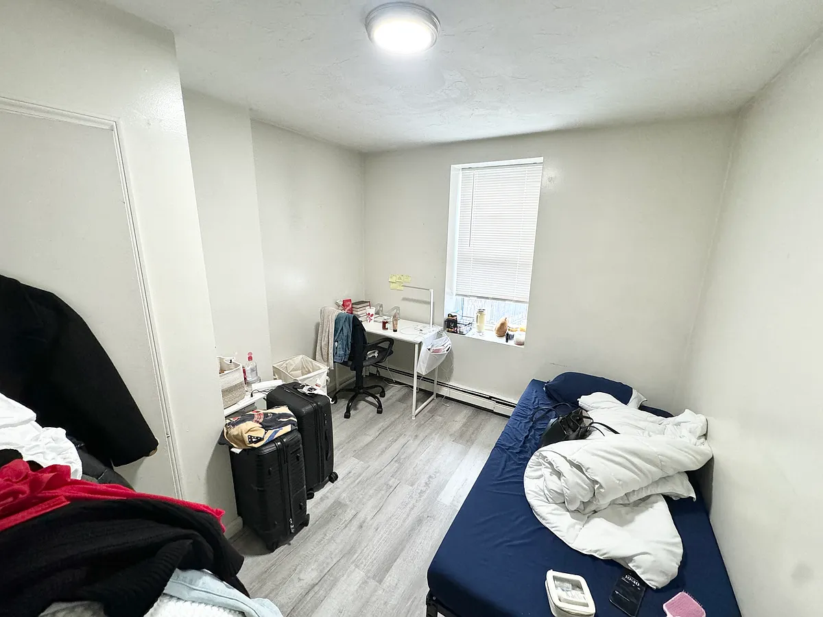 Building Photo - 90 Hammond St #2L