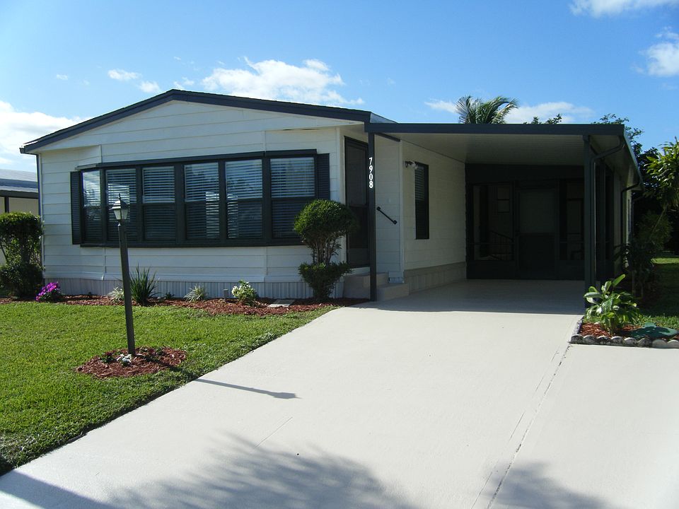 1st image of 7908 SE Continental Dr