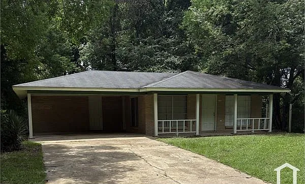 235 Ramada Cir
