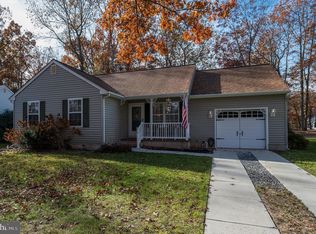 13 Spruce Ave, Hammonton, NJ 08037