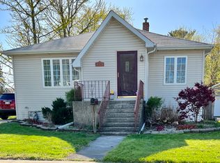 18038 Burnham Ave, Lansing, IL 60438