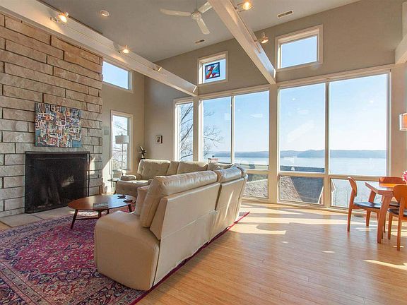 5th image of 3526 E Harbor Dr