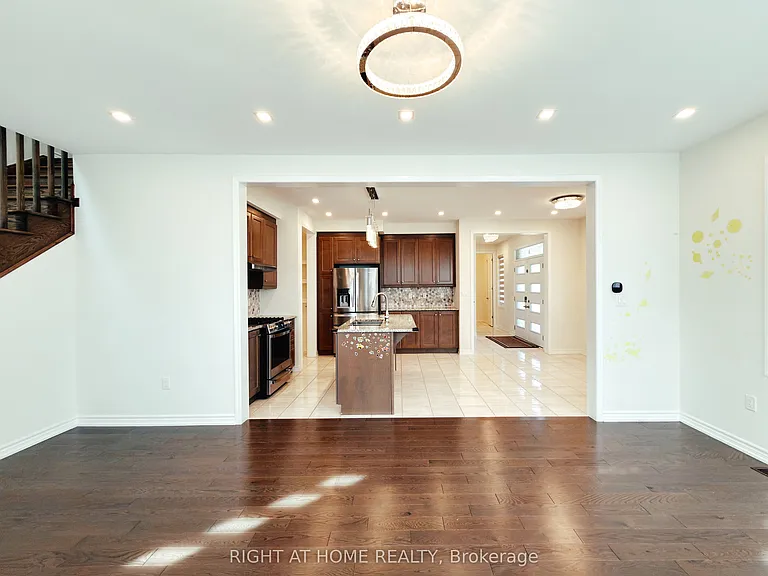 30 Boothill Dr — Photo 14