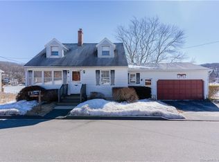 54 Lakeside Dr, Plymouth, CT 06782