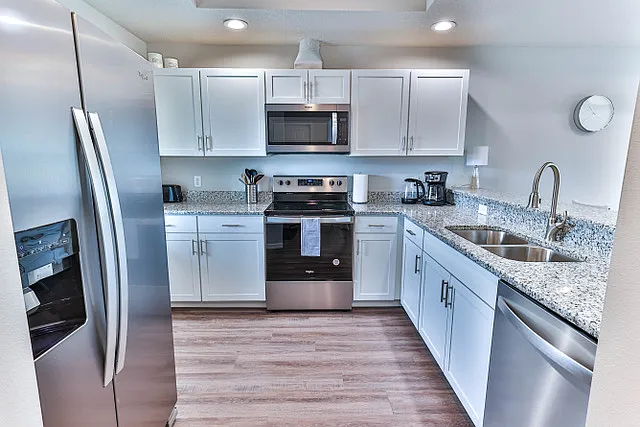 4247 E Taper St — Photo 24