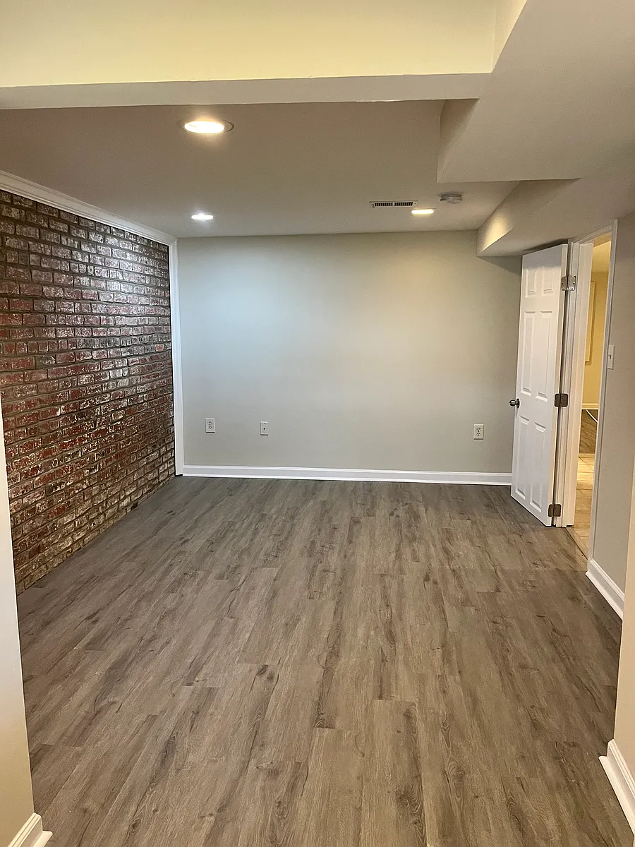 Building Photo - 1206 Jefferson St NW #B