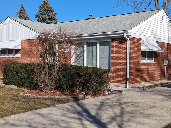 1465 S 5th Ave, Des Plaines, IL 60018