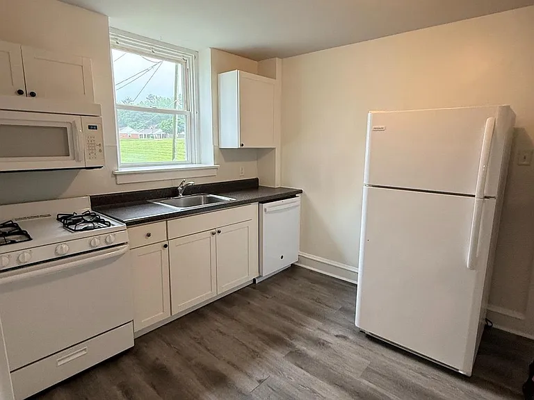 119 S Furnace St — Photo 2