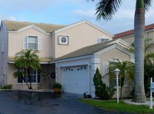 21380 Sawmill Ct, Boca Raton, FL 33498