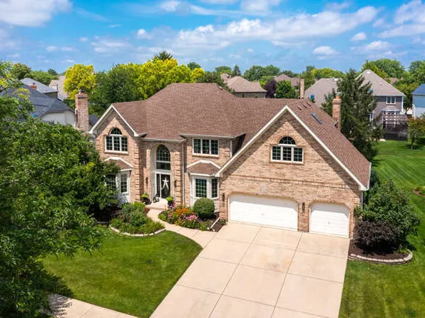 3550 Monarch Cir, Naperville, IL 60564
