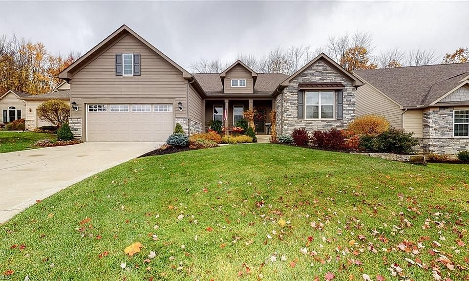 1st image of 665 Shinnecock Ln