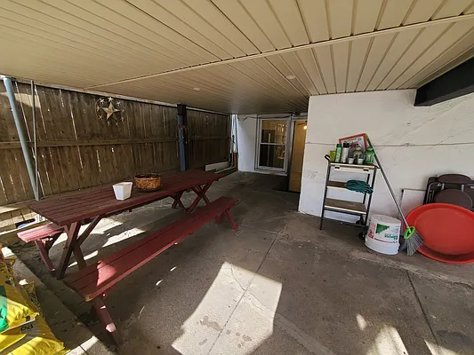 Rented by Coldwell Banker Reliable Real Estate | media 9