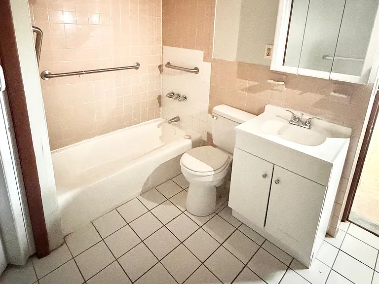 514 Main St #1E — Photo 5