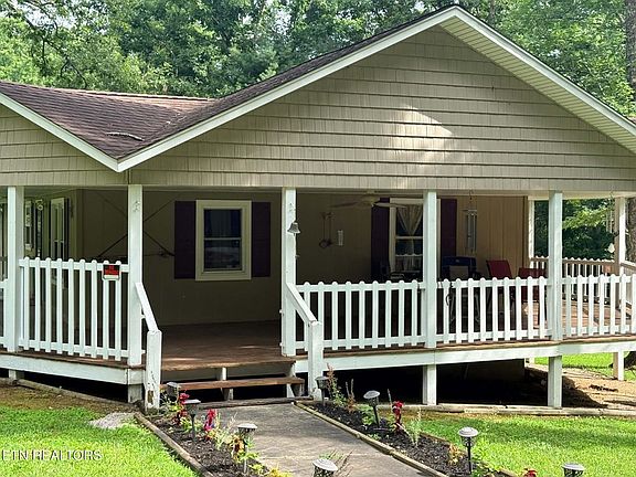 5th image of 1250 Darrow Ridge Rd