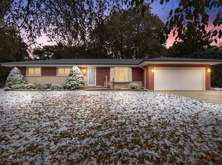 N71W13164 Mary Dale Dr, Menomonee Falls, WI 53051