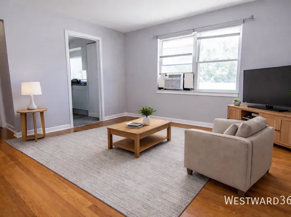 1949 Hickory Rd #2E, Homewood, IL 60430