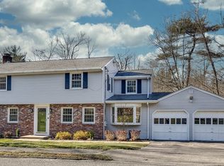 8 Old Wood Rd, Framingham, MA 01701