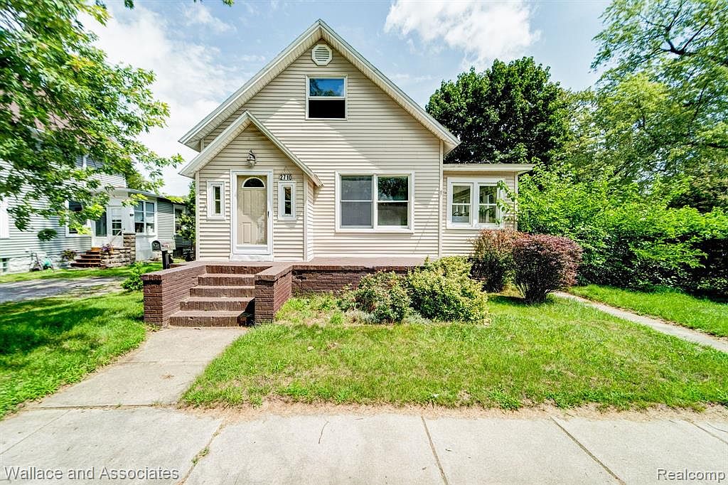 2710 Stone St, Port Huron, MI 48060 Zillow