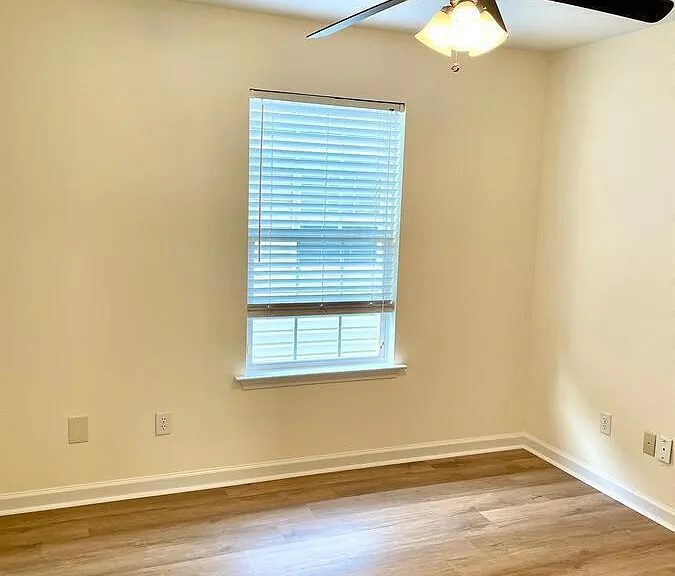 3327 Willow Ridge Ln — Photo 10