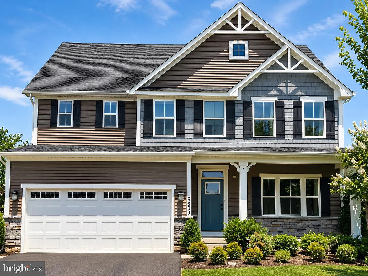 5 bed, 5.0 bath, 3740 sqft, $3,800 — Photo 1